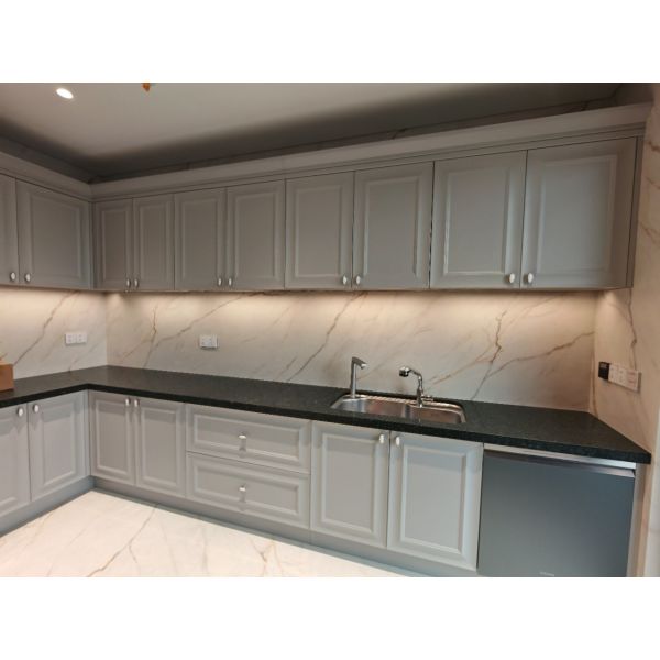 White French Style Stainless Steel Kitchen Cabinets For Traditional Family Homes