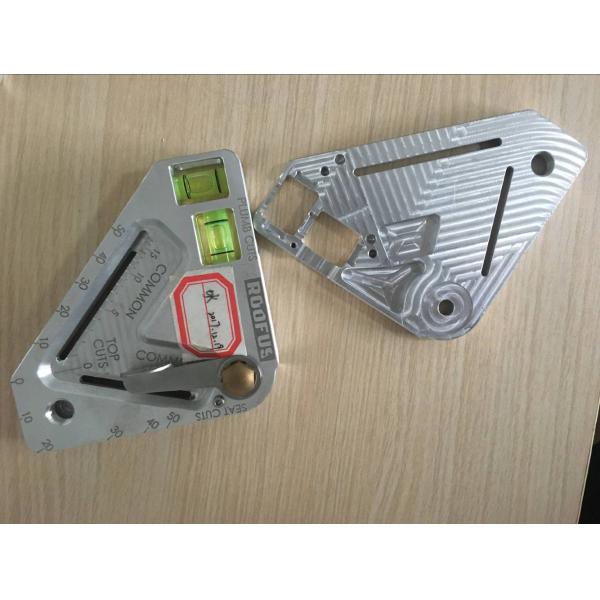 6082 T5 sacaron las piezas que trabajaban a máquina del CNC de la aleación de aluminio con la escala del grabado del laser