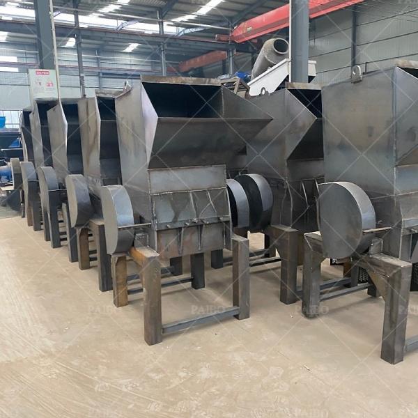 22kW Power Small Tire Waste Plastic Crusher Shredder Design in Building Material Shops