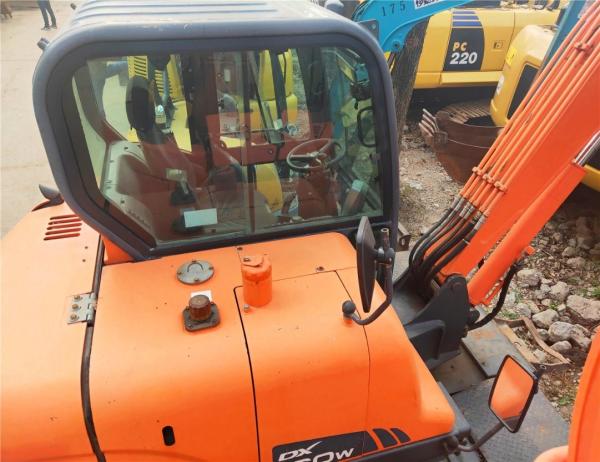                  Used Doosan Mini Wheel Excavator Doosan Dx60W, Secondhand Doosan 6 Ton Hydraulic Mobile Digger Dx60W in Stock             