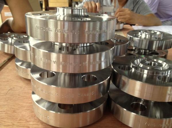 Weld Neck Flanges , ASTM A 105, ASTM A 181,  ASTM A 182, GR F1, F11, F22, F5, F9, F91, A182 F 304, 304L, 304H, 316, 316L