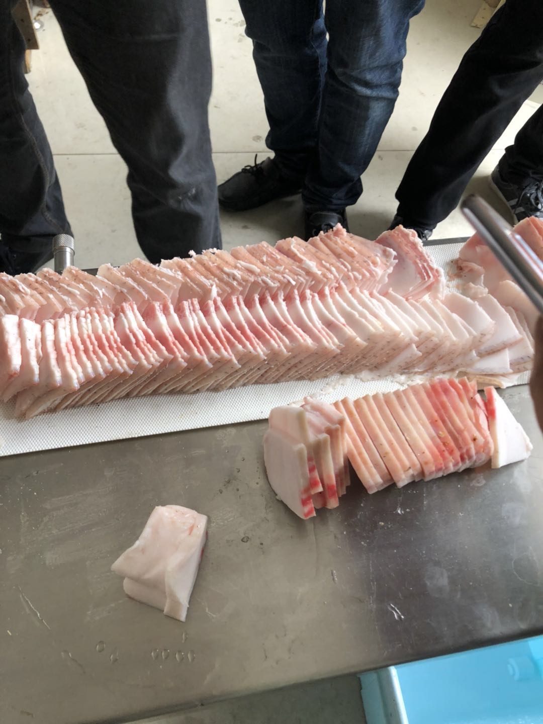 Замороженное сваренное мясо пряжки бекона отрезая шредер/автомат для резки куриной грудки