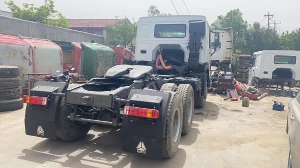 Heavy-Duty Shacman Sinotruk How Tractor Truck Tow Truck Head with Engine Capacity ＞8L