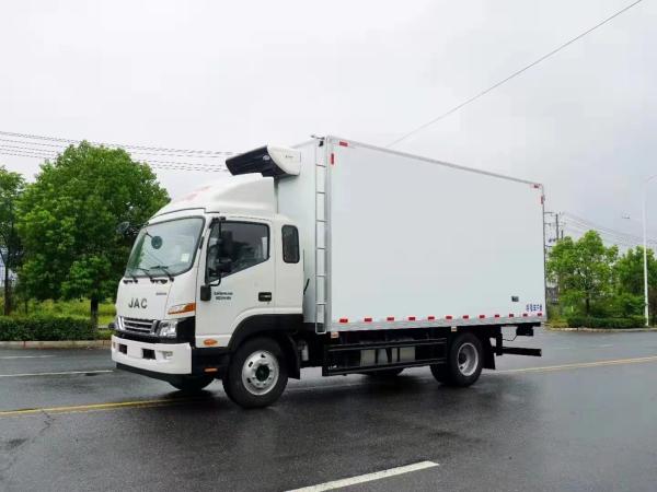 5 Ton JAC Refrigerated Box Truck 19CBM Cold Chain Transport Vehicle