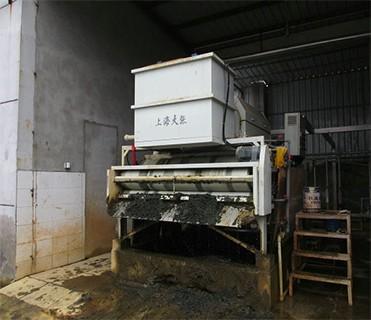 下水処理設備 固体液体分離のための連続ベルトフィルタープレス