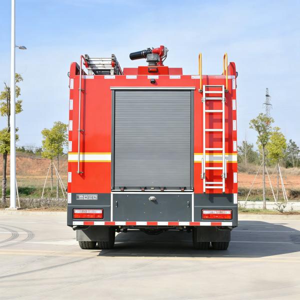 Japanese Brand Giga Euro 4 Euro 5 12000L--15000L Fire Fighting Truck