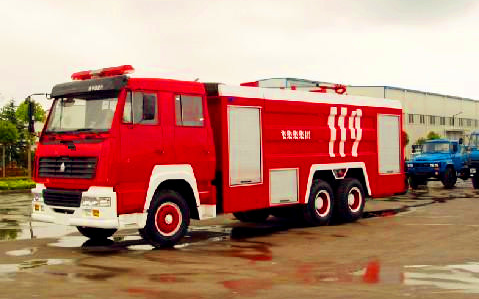 Красные и белые спасательные средства огня пожарной машины СИНОТРУК ХОВО 6кс4 12м3 спасения пожарного
