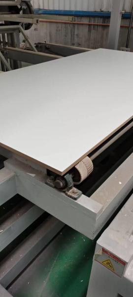 Exterior Package Wood Fiber 1250mm×2500mm Melamine Faced MDF
