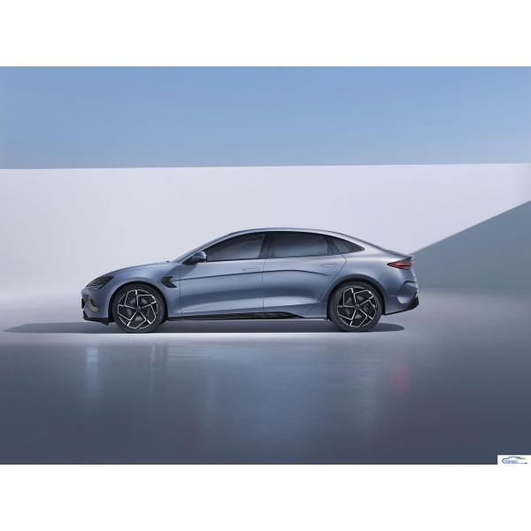 Medium Glory Version Dm-I 121Km Elite Type Sedan with Suspension Steering System by BYD
