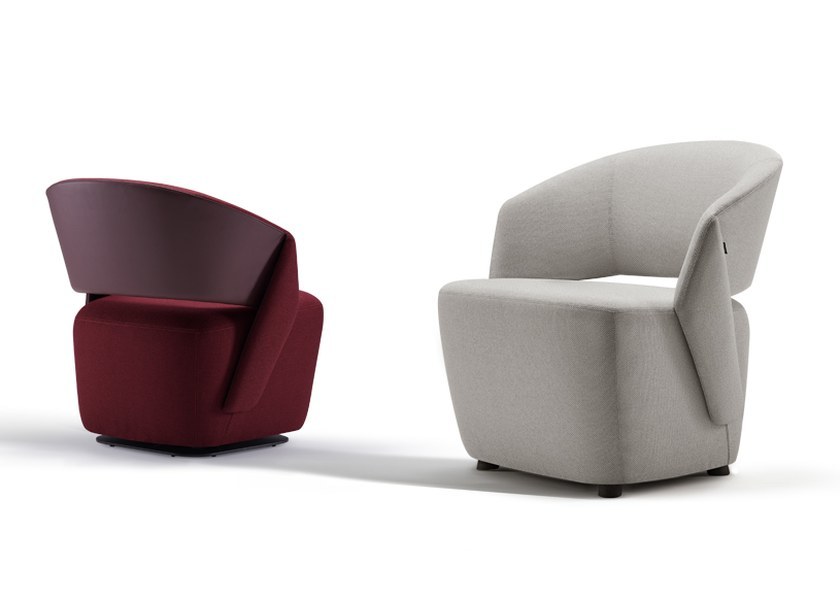 U Series Office Lounge Sofa with 304 Stainless Steel Frame and Full-Grain Saddle Leather in Multiple Sizes