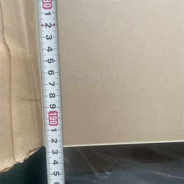 Easy Cut Extra Clear Tempered Glass Low Iron AR Coating Solar Glass Solid