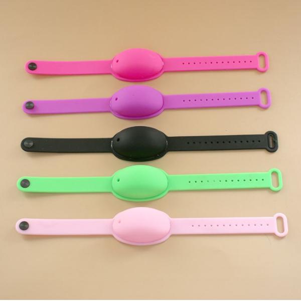 Children's Silicone Portable Liquid Hand Sanitizer Wristband Dispenser GW 0.25KG/PCS