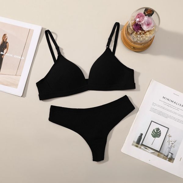 Wholesale 2024 Women Pure Cotton Thong Panties With Bra Set Hot Selling Women Bra With Panty Set Cotton