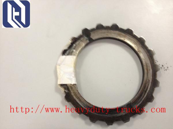 Original New Sinotruk Howo Trucks Spare Parts Light , Oil Filiter , Clutch , Axle ,Engine , Tranmission Tire Cabin