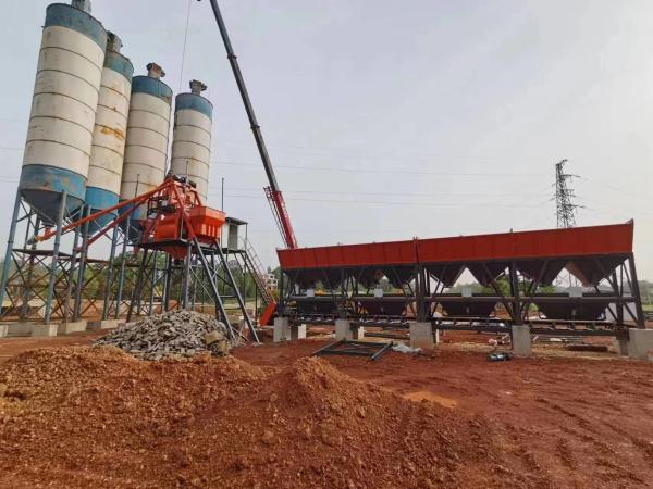Instalação de lote de betão de mistura húmida Automática Pequena 25 35 50 75 90 120 180 M3/H