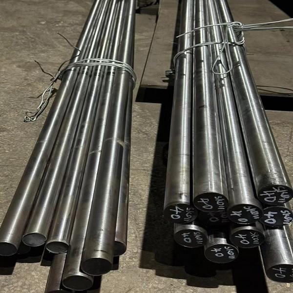JIS SKD11 girou a ferramenta fria de superfície do trabalho forjou o diâmetro de aço 400mm da barra redonda