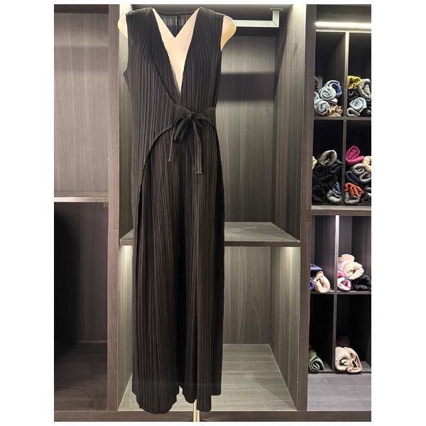Elegant High-End Summer Jumpsuit with Wide-leg Pants New Simple Casual Top & Flat Front Style Solid Color