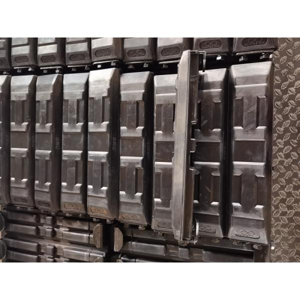 зажим длины 450mm на резиновых пусковых площадках следа для экскаватора 450HD