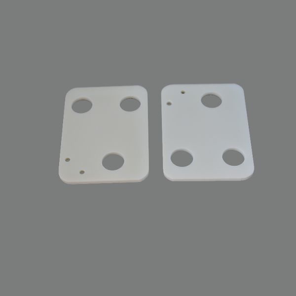 99.5% Al2O3 Alumina Ceramic Bobbin Corundum Plate High Wearable Custom Made