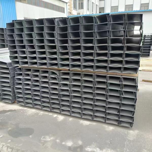 Plateau de câbles métalliques extérieurs recouverts de revêtement ignifugé de 1 m de longueur personnalisée