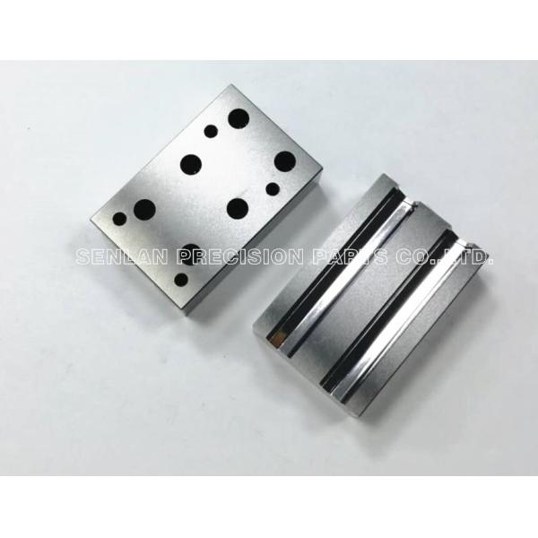 Hitachi HPM38 Plastic Mould Parts Slider Insert Core with 50-52HRC Hardness and +/-0.01mm Tolerance Mirror Polished Finish