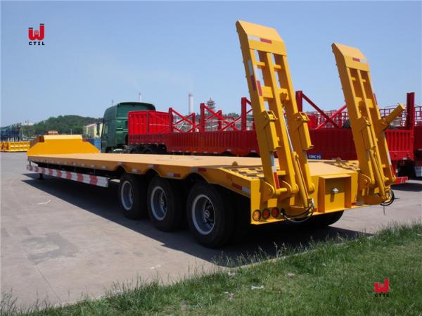 3 Axles 60t Heavy Equipment Hauling Trailers/Low Bed Trailer Transporter