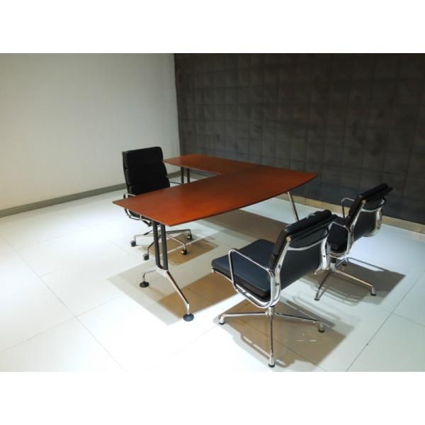 Office Corner Aluminum Pedestal Table Base Dimension L1400 * W680 * H720 CM