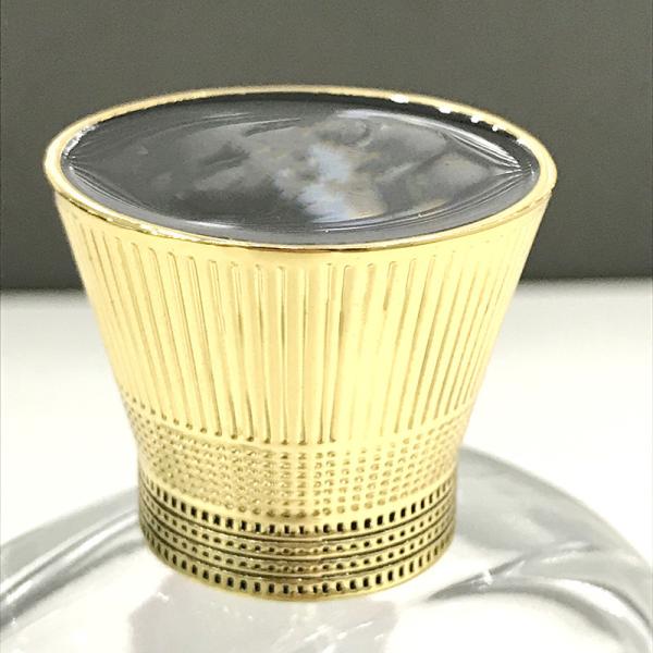 37*37*30mm Zamac 香水キャップとパッケージ OPP バッグ ブリスター カートンボックス