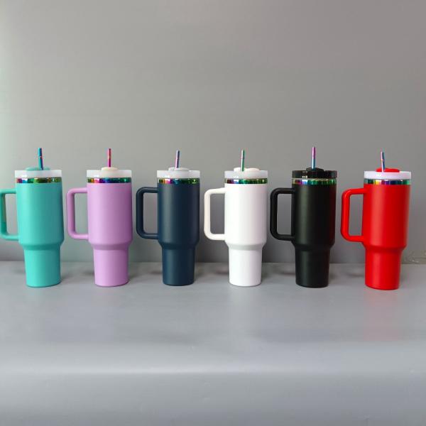 40 унций голографическая радужная покрытая тумблер изолированная путевая чашка OEM ODM