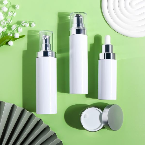 Thick-walled Transparent Plastic Cosmetic Bottle Set with High Impact Resistance for Cream and Lotion Packaging