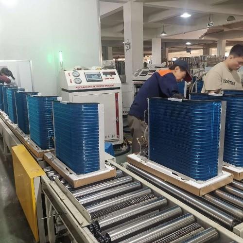 Compact R410A R32 CM8600 Gas Injection Equipment