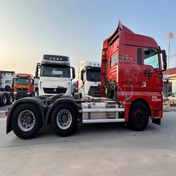 430hp Used Tractor Trailer Sinotruk Howo C7H 10 Wheels
