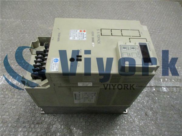 Expédition expédiée SERVO du conducteur SGDB30ADG de YASKAWA SGDB-30ADG nouvelle