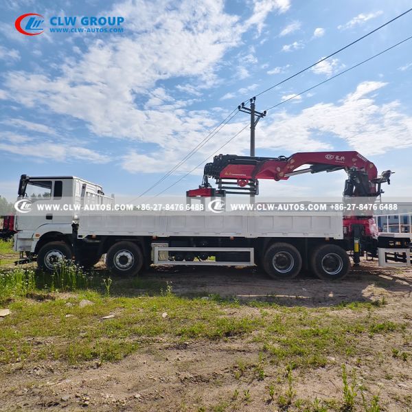 Shacman 8x4 Truck Mounted Knuckle Boom Crane with Brick grab