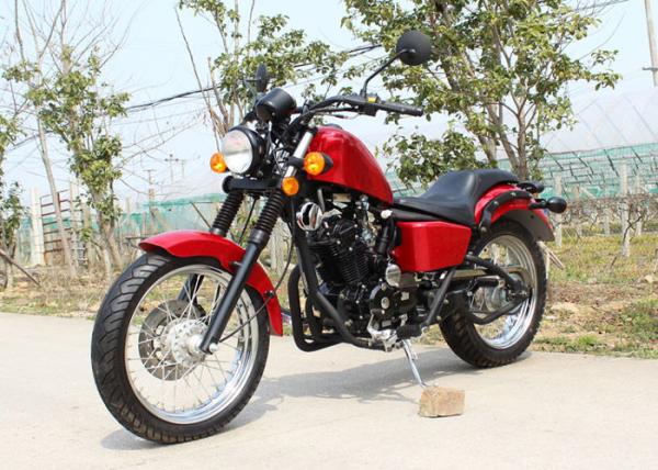 Red 250cc Chopper Motorcycle 90 km / H Low Oil Consumption With 5 Manual Transmission