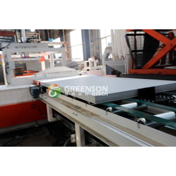 High Efficiency Dust Free Cutting Gypsum Board Slitting Machine For 100mm Wide Slats