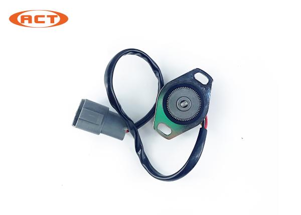 PC200-5 7861-92-4130 Fitting Sensor Komatsu Excavator Machinery Parts High Performance