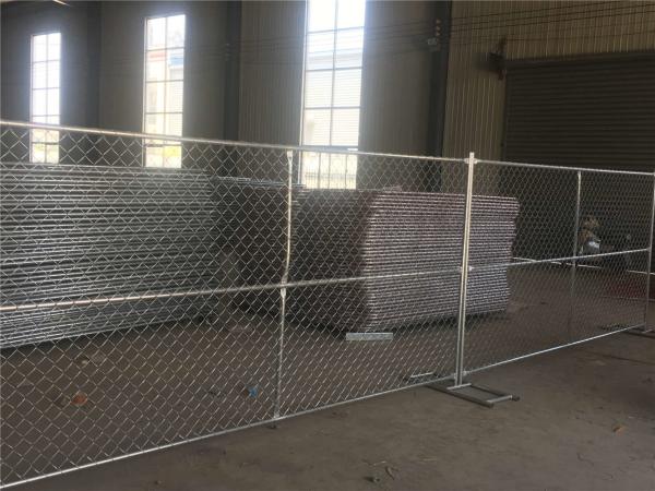 chain link temporary construction fence panels 6FT X 10F Mesh 2 3/8  x 2 3/8 ( 60mm x 60mm ) x 12 gauge wire