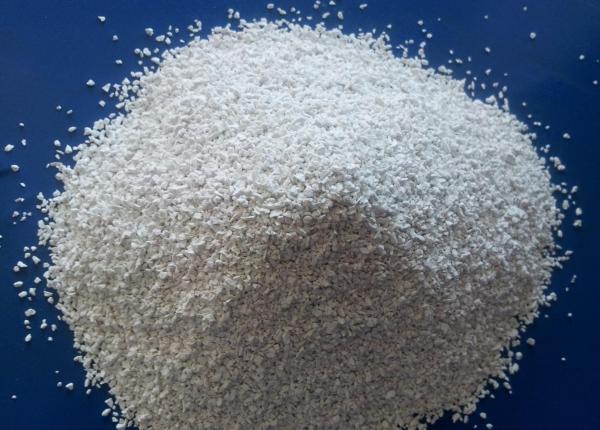 White Calcium Hypochlorite Powder For Silk Fiber Fabric Bleaching And Purification