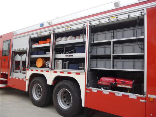 o sapador-bombeiro Truck Contains do caminhão do equipamento do fogo da movimentação 6x4 168 unidades ateia fogo a equipamentos