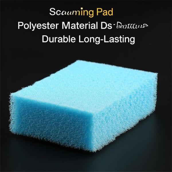 Éponge à récurer en polyester durable et résistante pour un nettoyage puissant.