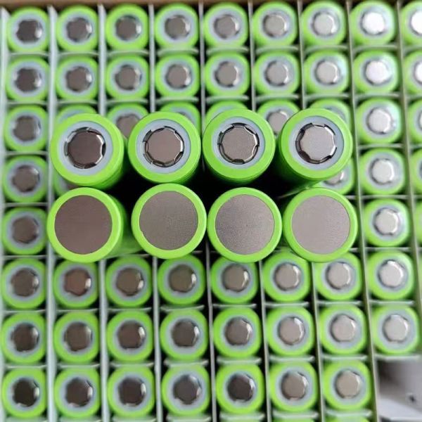 Sodium Ion Battery 33140 Cylindrical Long Life Low Temperature Cell 10Ah Na Ion Battery