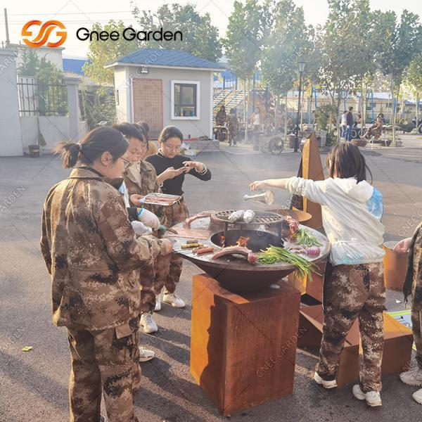 Rusty Color Outdoor BBQ Grills Charcoal Smoker With Round Dia 100cm Cooking Plate