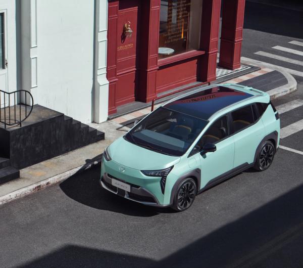 AION Y 2022 Electric EV Compact SUV 4x4 Sedan Car 500KM 600KM