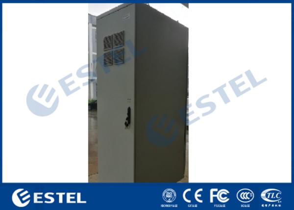 Four Wheels Outdoor Communication Cabinets Galvanized Steel With Front / Rear Access
