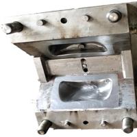 Moules de usinage en plastique en acier des véhicules à moteur de moulage par injection de moulage par injection de S136H