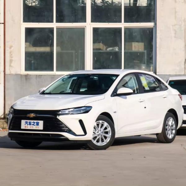 Top Version Automobile for Tashkent Uzbekistan Market Chevrolet Captiva Onix Cruze