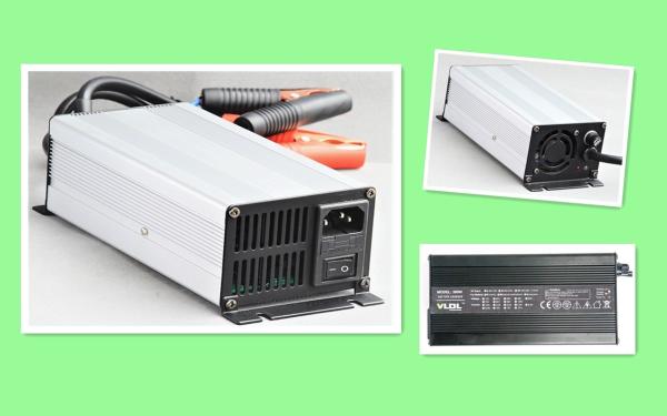 1.5KG Aluminum Case SLA Battery Charger 12V 14.7V 15A Smart CC CV And Floating Charging