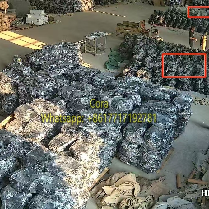 Украинские военные использовали малозаметное стальное сетчатое проволочное ограждение границы MZP для защиты от танков и противотанковых препятствий.