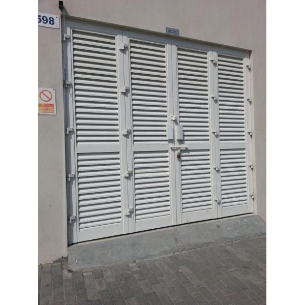 Exterior Aluminium Louver Doors Tempered Glass With Ventilation
